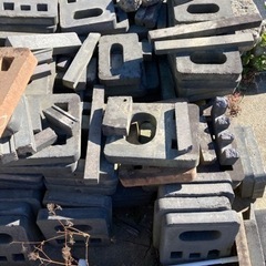 耐火レンガ、ブロック80円〜の画像
