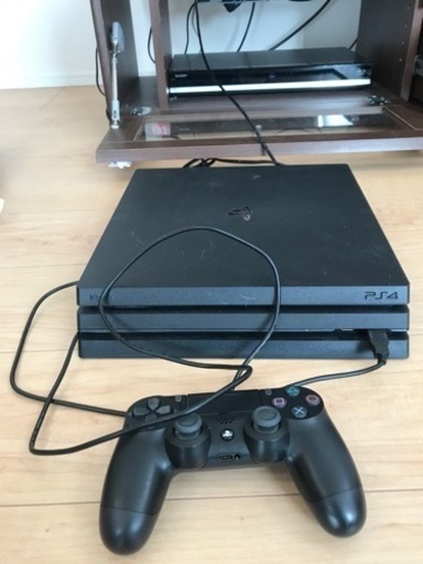 【値引き】PS4セット売ります！コントローラー1、ソフト2個付き
