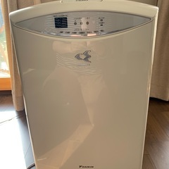 ダイキン　ストリーマー空気清浄機（加湿器付き）