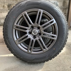 走行1,000Km以下、ほぼ新品ホイールとスタッドレス　トヨタ車　225/60R17 ice GUARD iG60