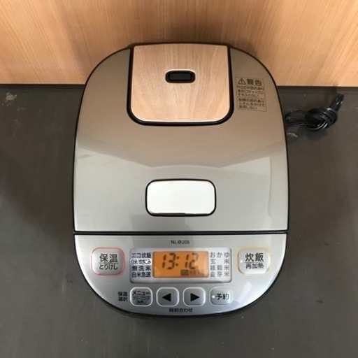 ZOJlRUSHl 炊飯器 NL-BU05/2018年製