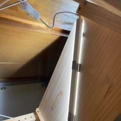 【取引終了しました】間接照明付き4段　棚　中古の画像