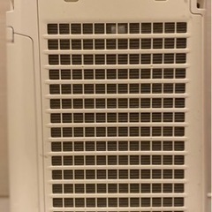 シャープ SHARP KC-D40-W [高濃度プラズマクラスター7000搭載 加湿空気清浄機 （加湿7畳まで 空清18畳まで） ホワイト]の画像