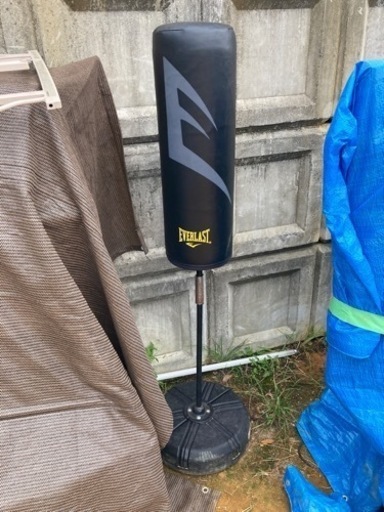 パンチング　サンドバッグみたいなやつ❗️