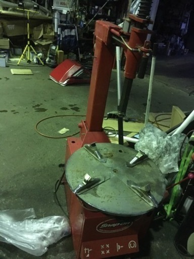 タイヤチェンジャー