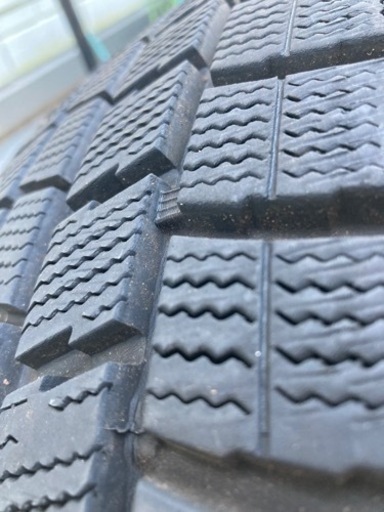 215/70r15 美品　スタッドレスタイヤ 4本　アルミホイール付