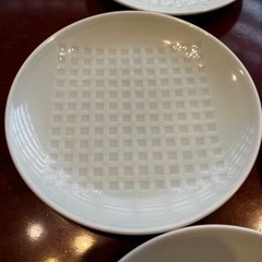 最終値下　たーぶる LATABLE 皿 プレート 小鉢 セット 16枚セットNIKKOの画像