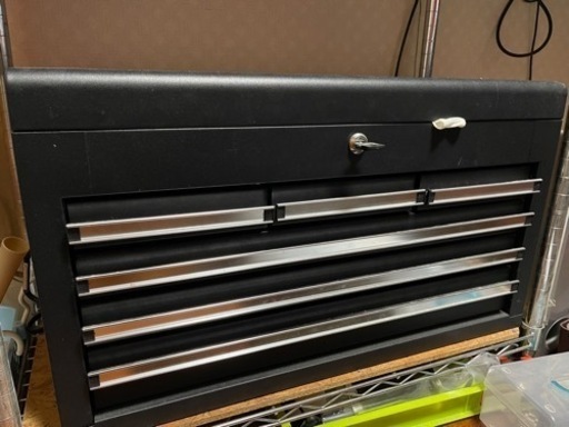工具箱　キャビン　室内使用サビ無し　状態いいですよ