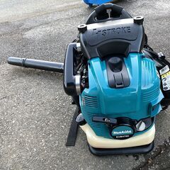 整備済 現物確認歓迎 初期不良対応OK 4サイクル マキタ 75.6cc 背負い エンジンブロワ EUB4760 取説も見れる 風量 14.1m3/分