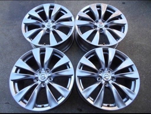 フーガ純正ホイール