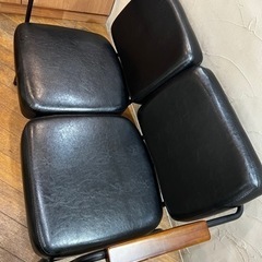 オシャレなインテリアに2人用椅子