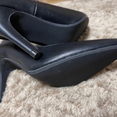 最終値下げ⤵️【新品】パンプス（黒：スムース/エナメル）24.5㌢の画像