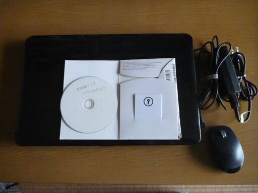 中古ノートパソコン　富士通LIFEBOOK AH33／L (FMVA33LB2)