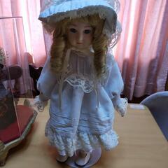 洋風人形2点セットの画像