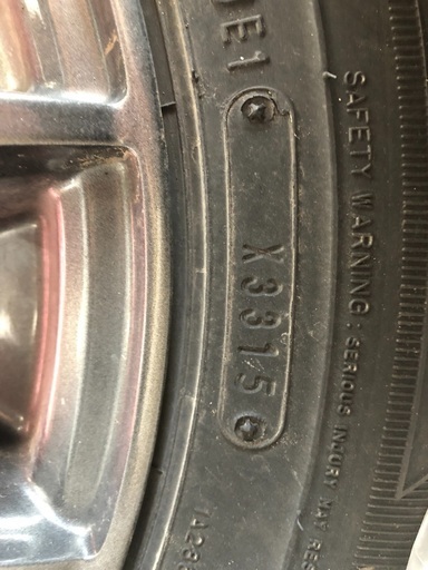 スタッドレスタイヤ　145/80/R13