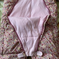 BeBe カバーオール(ジャンプスーツ) 花柄ピンクの画像