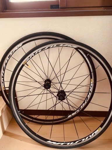 マビックAKSIUMホイール タイヤ付き 中古