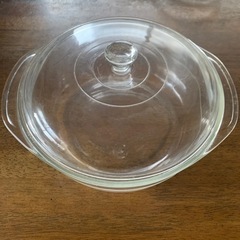 ガラス製の鍋？