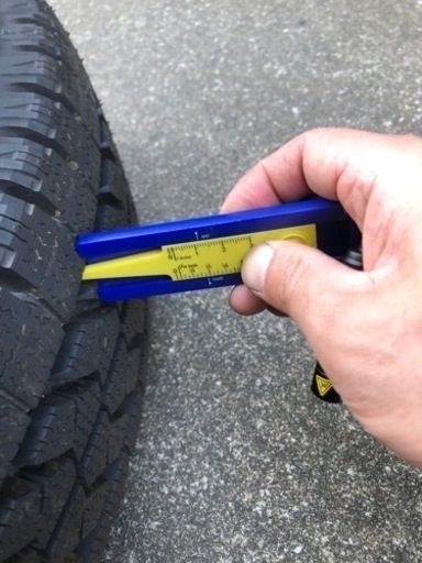 205/75R16 LT スタッドレスタイヤ　ブリヂストン　ブリザックW979  １本