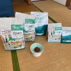 高級イタリア製キャットフード、ELMO(1歳〜の成猫用・カリカリ...