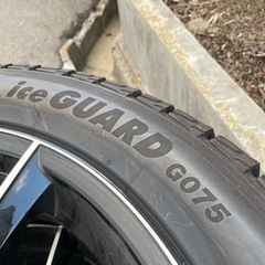 新品同様　アウディQ7用スタッドレス&ホイールの画像