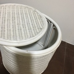 収納　椅子の画像