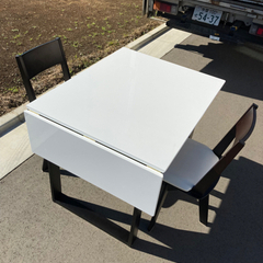 ● ダイニングセット、椅子2脚付の画像