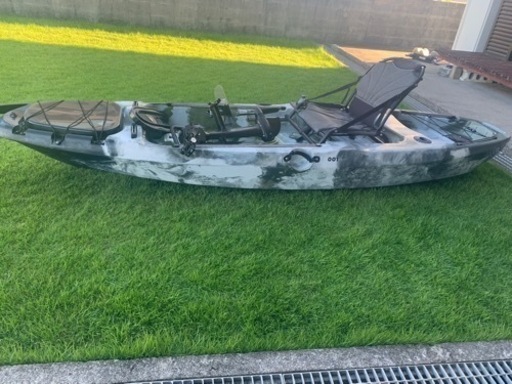 カヤック　足漕ぎ