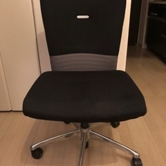 オカムラ　フィーゴチェア