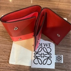 LOEWE レッド系×ピンク系 バイカラー 財布の画像