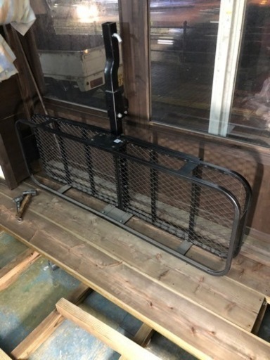 ヒッチカーゴ中古‼️