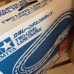 ミニ四駆コースとミニ四駆　