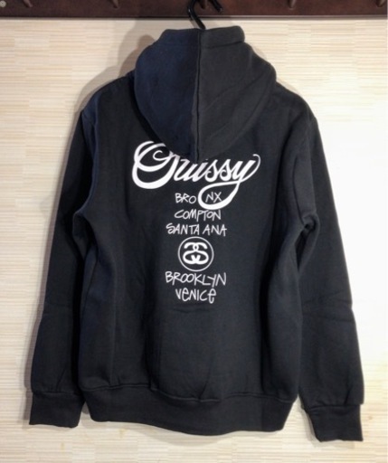stussy ステューシー　パーカー　L  新品未使用