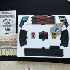 スロットカーレースセット　おまけでボードゲーム付きの画像