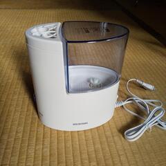 アイリスオーヤマ  加熱式加湿器　卓上タイプ　SHM-100U-A