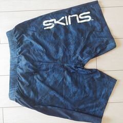 SKINS　Tシャツ・ショートパンツ（上下セット）ネイビーカモ　Mの画像