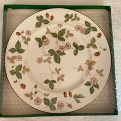 【新品】ウェッジウッド　ワイルドストロベリー　プレート