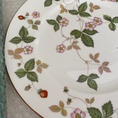 【新品】ウェッジウッド　ワイルドストロベリー　プレートの画像