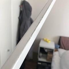 壁への立て掛け式コートハンガー 　山崎実業 　スリムでホワイトカラーの画像