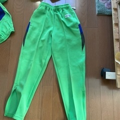 緑が丘小学校体操着の画像