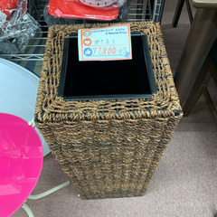 アジアンテイックな傘立て