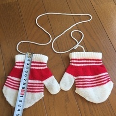 1〜3才くらい　繋がり手袋の画像