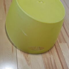 ランドリーバスケット黄色の画像