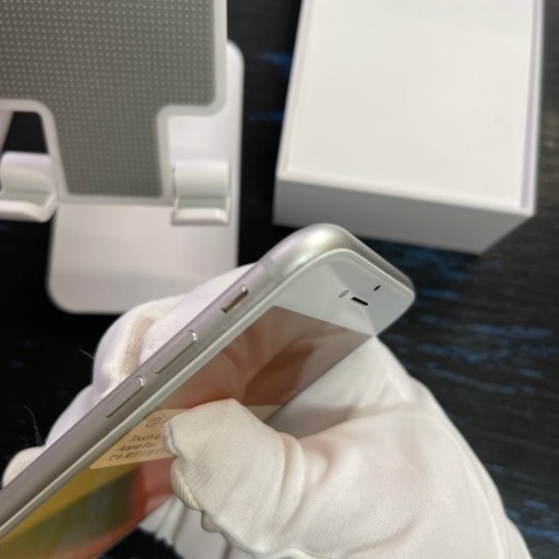 【SIMフリー】バッテリー交換済み iPhone8 128GB ホワイト 