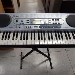 スタンド付きCASIO電子ピアノ お店まで取りに来てくださいね！