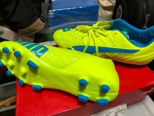 激安‼️新品‼️未使用‼️PUMAサッカーシューズ10、5 インチ‼️激安‼️試着可能‼️市内近郊なら配達します‼️