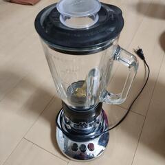 ジュースミキサーTM8100の画像
