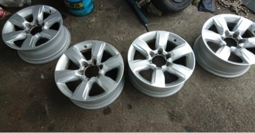 トヨタ純正17インチ ランクルプラド150