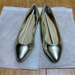 【LiBERTYDOLL】ゴールド　パンプス