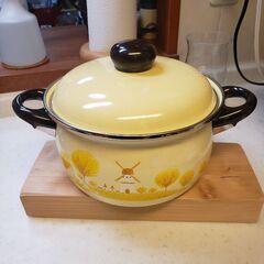 ホーロー鍋２０cm　3ﾘｯﾄﾙ　[未使用品]